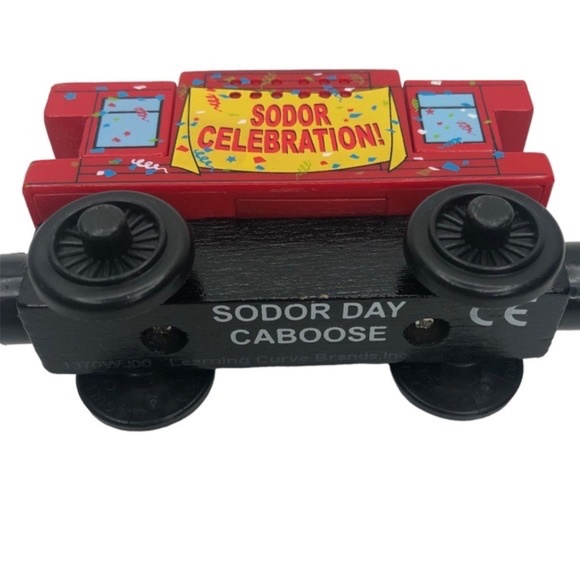 Thomas & Friends Wooden Railway Sodor Celebration Caboose - Picture 2 of 3
